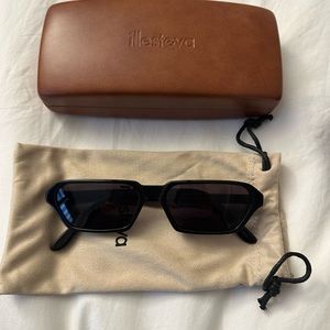 2 for the price of 1 - Sunglasses - ilesteva & Vogue Eyewear By Gigi Hadid